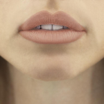 Comanda acum la un preț avatanjos RUJ STAY NUDE INFINITY 03 NAKED  pe infinity-beautylab.ro